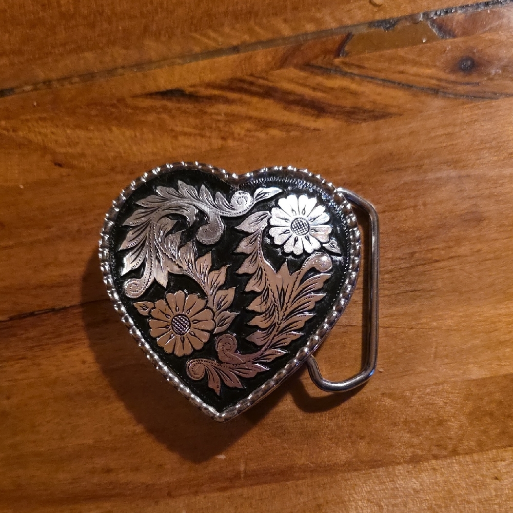 Silver and Black Heart-Shaped Belt Buckle